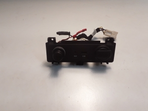 Kia Sorento (2009–2014) AUX-Anschluss 130516630