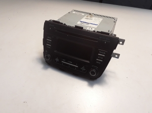 Kia Sorento (2009–2014) Audio, video, navigācija 961702PBB0VA - 5