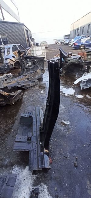 Mercedes Benz GLE-Class 167 (2019–2026) Center pillar A1676304004 - 2