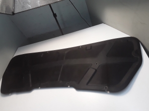 Kia Sorento (2009–2014) Kapoti heliisolatsioon 811252P500 - 2