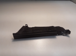   Sonstiges Teil unter der Motorhaube  - 841302P500 