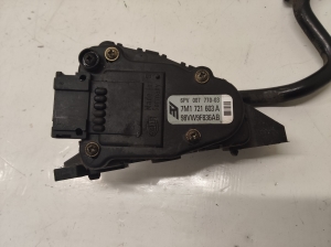 Volkswagen Sharan (1995–2010) Gaspedal 7M1721603A - 4