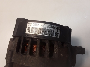 Kia Sorento (2009–2014) Alternator 373002F100 - 4