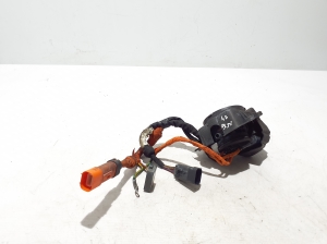 VOLVO XC60 (2017–2026) Aku laadimispesa 32416189 - 4