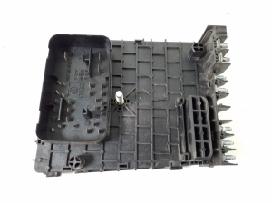 Volkswagen Passat B6 (2005–2010) Sicherungskästen 3C0937125 - 4