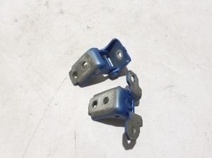 RENAULT Megane III (2008–2016) Front door top hinge 804010019R - 2