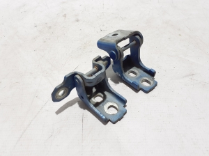   Charnière supérieure de porte avant  - 804010019R 