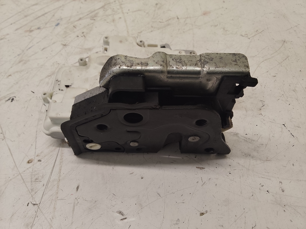 AUDI A6 C7 (2011–2018) Rear side door lock 4G0839016 AUDI A6 C7 (2011–2018) Rear side door lock 4G0839016