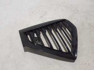 VOLVO XC60 (2017–2026) Front bumper lower grille 32234964 - 2