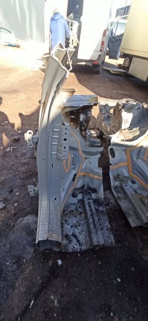 VOLVO XC60 (2017–2026) Eesmine tugijalg 32234479 - 3