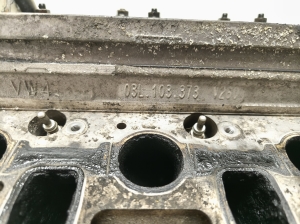 Volkswagen Tiguan (2007–2016) Cylinder head 03L103351J - 2