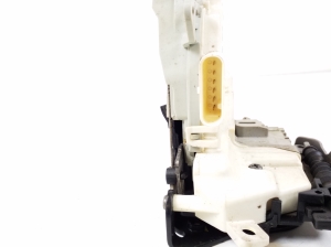 Porsche Panamera 970 (2009–2016) Rear side door lock 8K0839015C - 2