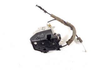 Porsche Panamera 970 (2009–2016) Rear side door lock 8K0839015C - 4