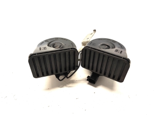   Horn  - GK2T13A803AA 