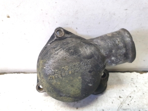 Mercedes Benz 100 631 (1981–1996) Termostata korpuss 6162030074 - 4