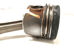 Volkswagen Tiguan (2007–2016) Kolb ja selle osad 03L107065G - 2