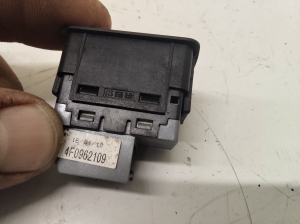 AUDI A6 C6 (2004–2011) Other switch 4F0962109 - 2