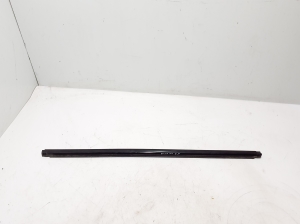 Baguette extérieure de vitre de porte avant - LJ8BR20562AC