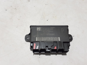   Boîtier de commande de porte avant  - JX7T14B533BC 