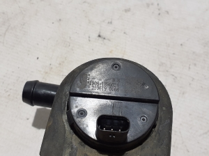 Ford Mustang Mach-E Mach-E (2020–2026) Auxiliary water pump 19081E90024 - 2