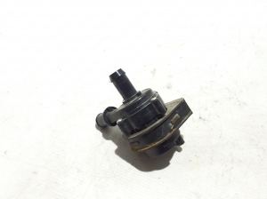 Ford Mustang Mach-E Mach-E (2020–2026) Auxiliary water pump 19081E90024 - 3