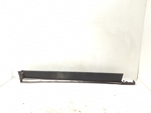   Garniture extérieure de bas de caisse  - LJ8BR10154AAW 
