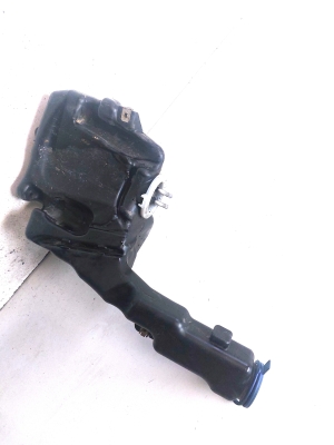 Mercedes Benz C-Class 204 (2007–2014) Front washer fluid reservoir A2048602060 - 2