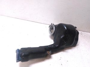 Mercedes Benz C-Class 204 (2007–2014) Front washer fluid reservoir A2048602060 - 3