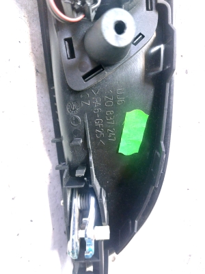 Skoda Yeti (2009–2017) Front door inner handle 1Z0837247 - 2