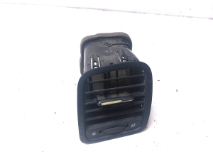 Dashboard air vent grilles - 5L0819701
