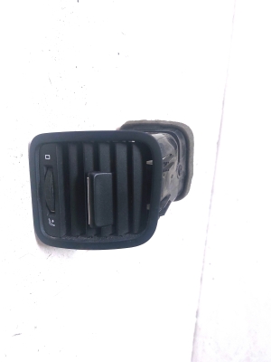 Dashboard air vent grilles - 5L0819702