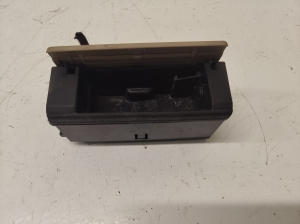 AUDI A6 C5 (1997–2005) Rear ashtray 4B0857405 - 2