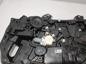 Mercedes Benz EQS 297 (2021–2026) Priekšējo durvju logu pacēlājs A2977200200 - 3