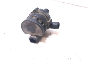 Mercedes Benz C-Class 204 (2007–2014) Tsirkulatsioonipump - 3