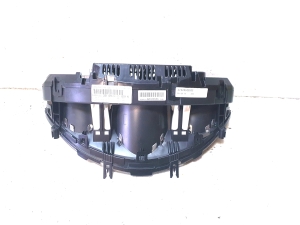 Mercedes Benz C-Class 204 (2007–2014) Instrument cluster A2049003805 - 4