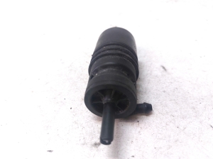 Mercedes Benz C-Class 204 (2007–2014) Front windshield washer pump 2218690121 - 2