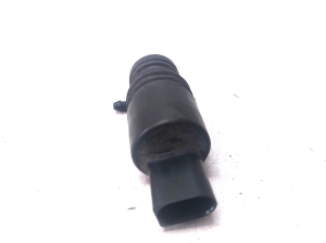 Mercedes Benz C-Class 204 (2007–2014) Front windshield washer pump 2218690121 - 3