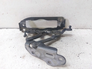 Mercedes Benz C-Class 204 (2007–2014) Hood hinge A2048800728004 - 4