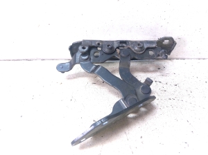 Mercedes Benz C-Class 204 (2007–2014) Hood hinge A2048800728004 - 5