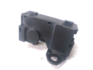 Mercedes Benz C-Class 204 (2007–2014) Hood latch A2048800160 - 2