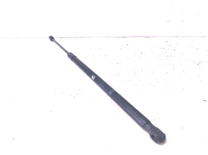 Mercedes Benz C-Class 204 (2007–2014) Kapoti tugi/gaasamortisaator A2049800064 - 4