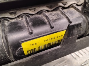 Tesla Model S S (2012–2026) Motorkühler und seine Teile 105799900B - 5
