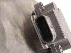 Tesla Model S S (2012–2026) Motorkühler und seine Teile 105799900B - 7