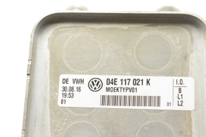 Volkswagen Golf VII (2012–2026) Ölkühler 04E117021K - 2