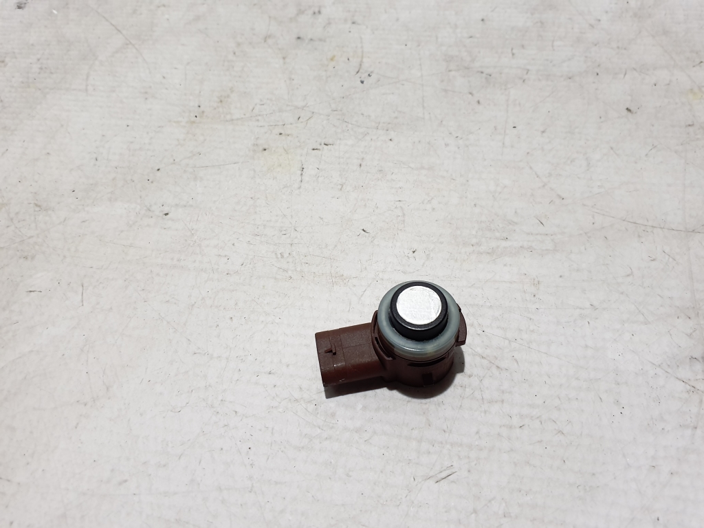 Mercedes Benz EQS 297 (2021–2026) Eesmine parkimisandur A2239057106 Mercedes Benz EQS 297 (2021–2026) Eesmine parkimisandur A2239057106