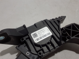 Ford Mustang Mach-E Mach-E (2020–2026) Gaasipedaal LJ9C9F836CA - 2