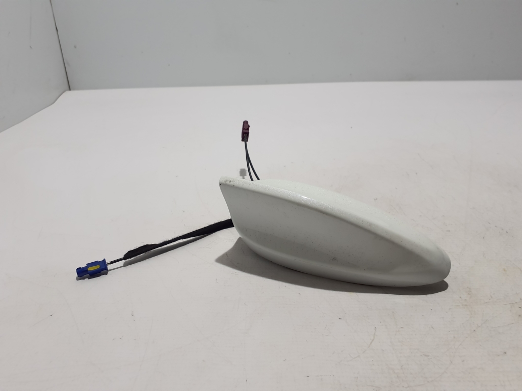 Ford Mustang Mach-E Mach-E (2020–2026) Antena MJ8T19K351AA5LVL Ford Mustang Mach-E Mach-E (2020–2026) Antena MJ8T19K351AA5LVL