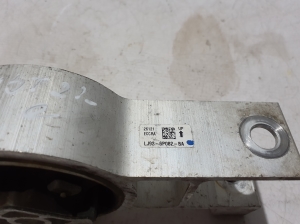 Ford Mustang Mach-E Mach-E (2020–2026) Motorhalter LJ936P082BA - 2