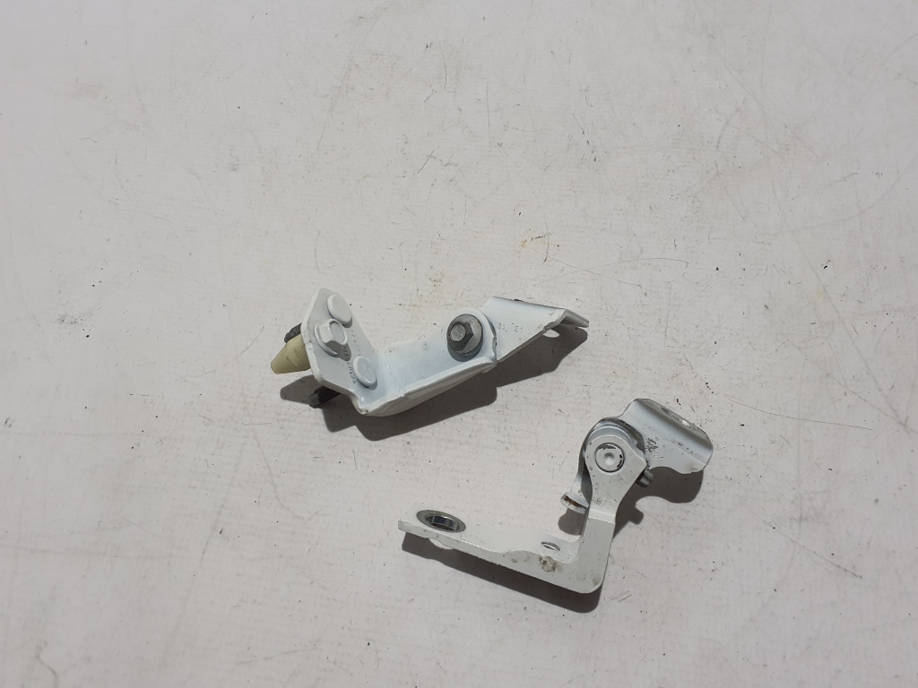 Ford Mustang Mach-E Mach-E (2020–2026) Rear side door upper hinge H6BBA26801AB Ford Mustang Mach-E Mach-E (2020–2026) Rear side door upper hinge H6BBA26801AB
