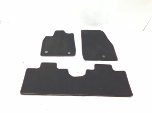   Tapis de sol  - LJ8BR13087CAW 